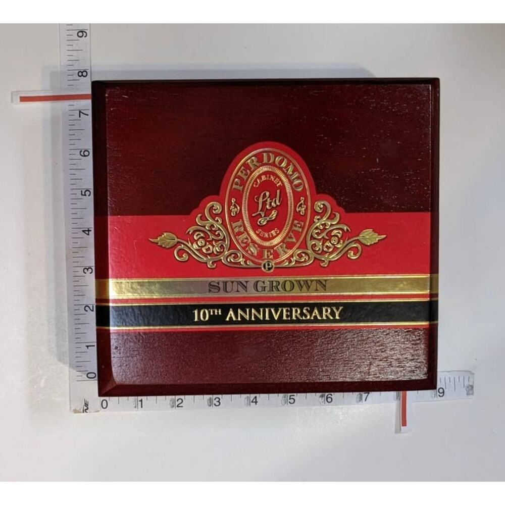 Empty Cigar box for Crafts Storage Purse Making Guitars Juggling Trinkets Herb